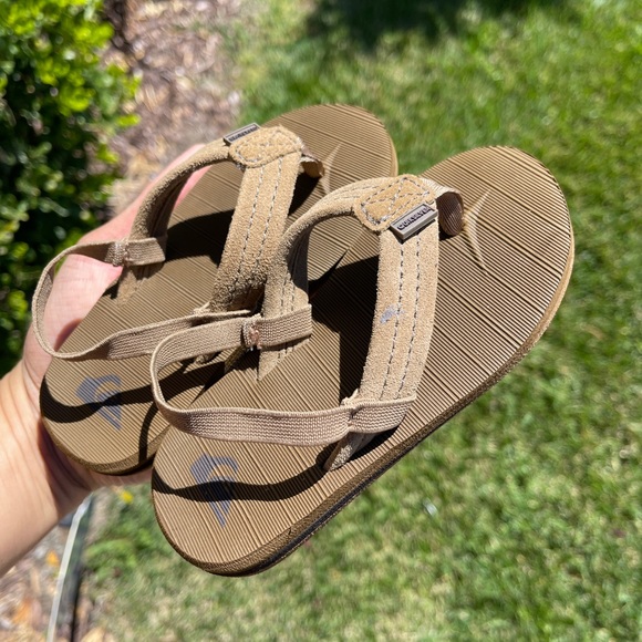 Quicksilver toddler flip flops - Picture 1 of 5